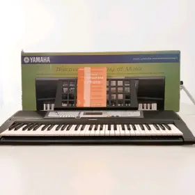 Psr-e213 Yamaha Psre213 Portable 61-key Electronic Keyboard With Power Supply
