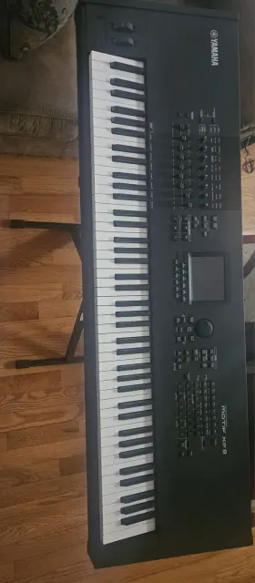 Yammotifxs8 Yamaha - Music Production Synthesizer With 88 Full-size Keys