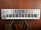 Korg Triton Le 61KEY Music Workstation Keyboard W/ Gig Bag Exb-smpl Used. Price: $600.00.