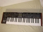 Behringer DEEPMIND12 True Analog 12-VOICE 49 Key Polyphonic Synth -4 Fx Engines Used. Price: $560.00.