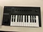 Native Instruments Komplete Kontrol A25 25-NOTE Usb Midi Keyboard Controller Open. Price: $100.00.