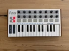 Arturia Minilab Mki 25-KEY Midi Controller 2010S White Used. Price: $44.00.
